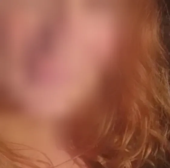 Emma, 37