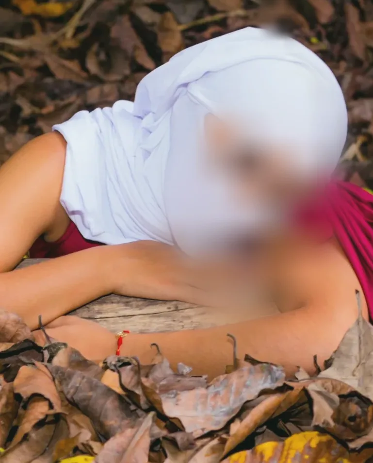Sabine, 26